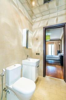 Nizami Street VIP Apartment Mc Donalds - 1