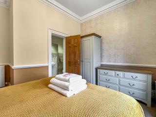 Abbey Peep - Uk32428 - 1