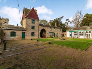 The Coach House - 9