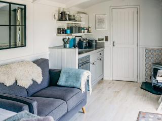 Coopy Corner-Uk36583 - 1