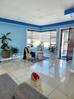 The Hemingway House 14-family Pool - Benoni - 7