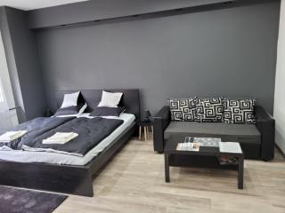 Kardos Apartman - 0