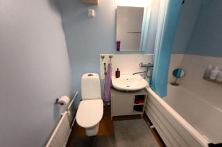 Studio Sleeps 2 with Balcony and Parking - 4