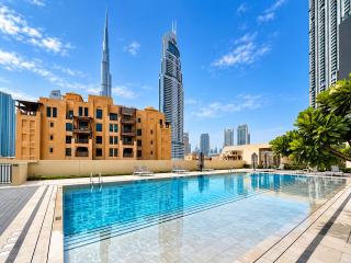 Vogue Vacation Homes, Downtown Burj Royale near Dubai Mall and Burj Khalifa ,Two Bedroom Apartment with large Balcony and Access to all Amenities - Dubai - 7