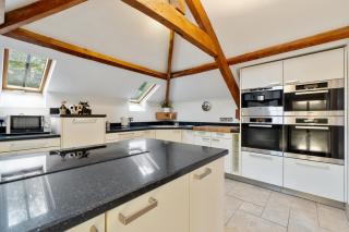 Coachmans Cottage, East Budleigh, Sleeps 6 - 9