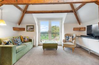 Coachmans Cottage, East Budleigh, Sleeps 6 - 8