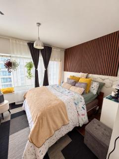 Modern Double Room in Smithfield Market, Dublin - 0