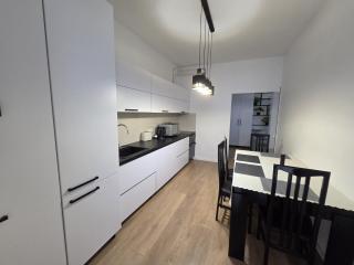 Entertainment Apartments - 6