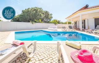 Villa Bermudas - moradia tranquila com piscina aquecível e BBQ em Albufeira - 0