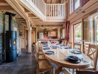 Chalet Pestel - 10 people - incredible view and fireplace - By Cozee Rentals - 8