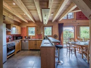 Chalet Pestel - 10 people - incredible view and fireplace - By Cozee Rentals - 3