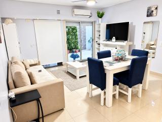 Palermo Gem -Bright & Stylish Apartment with Private Large Patio - 0