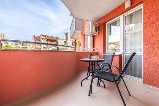 Blue & Bloom - 2BR Near Old Town by Flat Manаger - 6