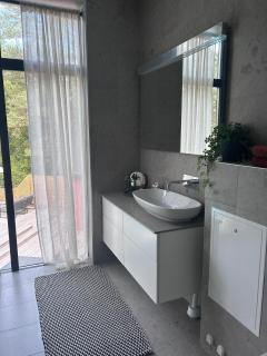 Modern villa with pool in southern Lidingö - 2