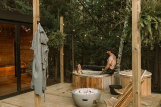 Aux Box Muskoka | Sauna | Hot Tub | Cold Plunge - 3