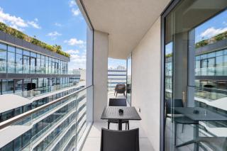 Corner 1 Bed Apart in Mercury Suites with Rooftop Pool Seasonal - 6