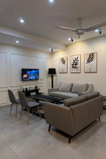 Urban Luxé 2BHK City Center Gulberg - 9