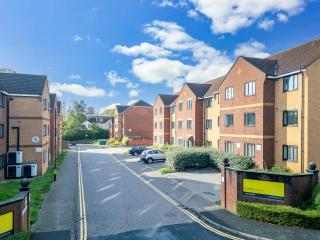 Student Only Ensuite Room in Coventry - 1