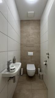 Balcony with views Modern apartment free parking - 5
