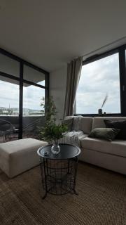 Balcony with views Modern apartment free parking - 3