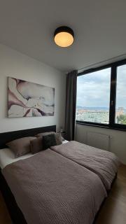 Balcony with views Modern apartment free parking - 2