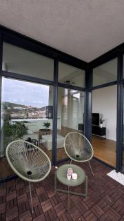 Balcony with views Modern apartment free parking - 5
