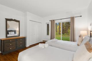 Le Champetre Tremblant 2bdrs Condo with Fireplace - 1