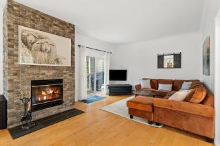 Le Champetre Tremblant 2bdrs Condo with Fireplace - 9