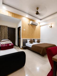 Hotel surya palace - 1