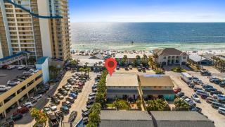 Beach Bungalow Gulf Views, Steps to Beach, Near Schooner's, Dog Friendly - 9