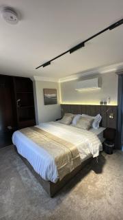 Aparthotel with bedroom and living room - 6