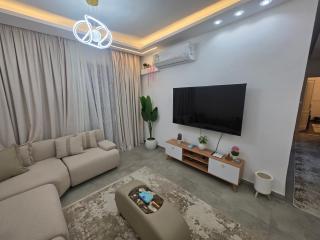 Spacious 3 Bedroom Apartment in Madinaty for Families and Same Gender Groups Only - 1