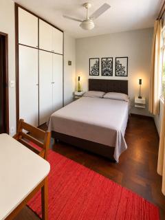 Quarto confortável e sereno com duas camas de solteiro - 4