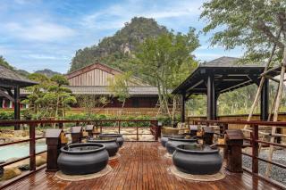 Hilton Quang Hanh Onsen Resort - 8