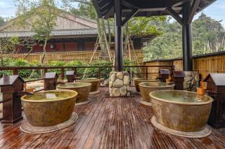 Hilton Quang Hanh Onsen Resort - 9