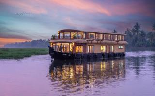 Emperor Cruises V Luxury 5 Bedroom Houseboat - 0