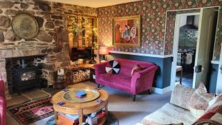 Luxury 3 Bedroom Cottage - Sleeps 6 - 9