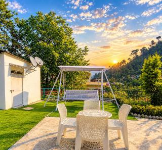 Heera Mountain Vista, Kasauli Near Mall Road - 2