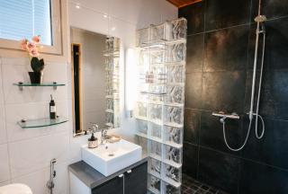 Arctic Nest Villa By BookLapland - 2