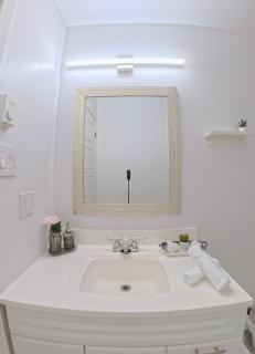 Modern Home, South Shore Montreal - 3