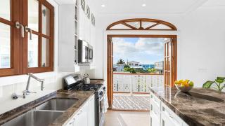 Villa Pastiche1, 3 BDR, walk to beach - 1