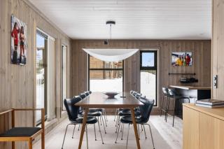 Modern 5-BR Chalet, Sauna, Views Trysil - 1