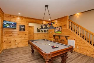 Splashing at the Bluff Indoor Pool, Theater, Arcade, Hot Tub, Sleeps 22 - Sevierville - 1