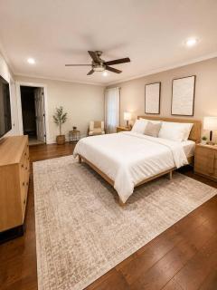 East Memphis - The Thorn Ridge Manor - 1