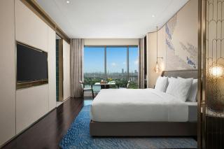 HUALUXE Shanghai Changfeng Park by IHG - 4