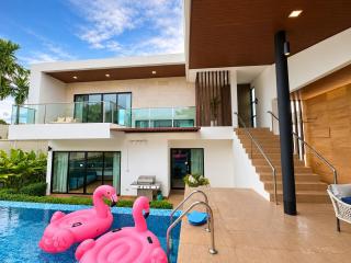 Movenpick Pool Villa by Hello Pattaya - 2