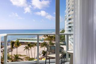 The Sunny Miami Sunny Isles Beach,Curio Collection By Hilton - 2