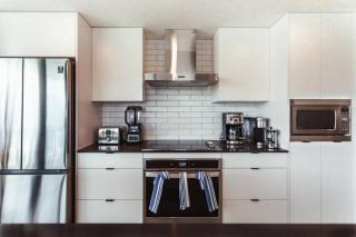 Modern Downtown Retreat with Lake Views - 7