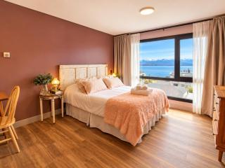 Malva Suites con vista al lago y estacionamiento - 0