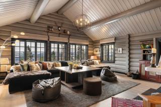 TH590 6BR Ski-in/out Chalet, Hot Tub & Sauna - 1